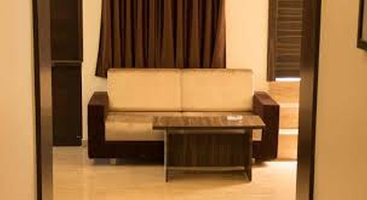 Hotel Gitanjali Inn By Bizzgrow Hotels Ahmedabad Exterior foto